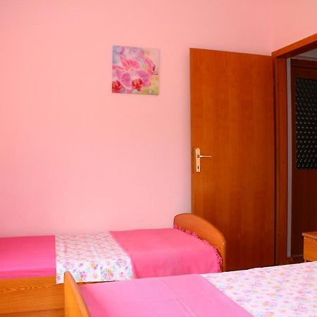 Apartment Teraferma Komiža Exterior foto
